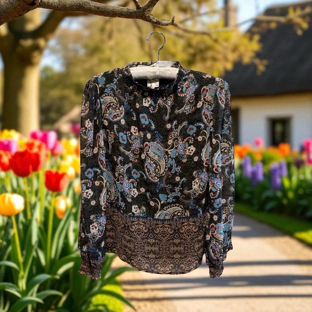 Fig And Flower Anthropologie Women’s Floral‎ Paisley Top Size M Smock Neck Lined
